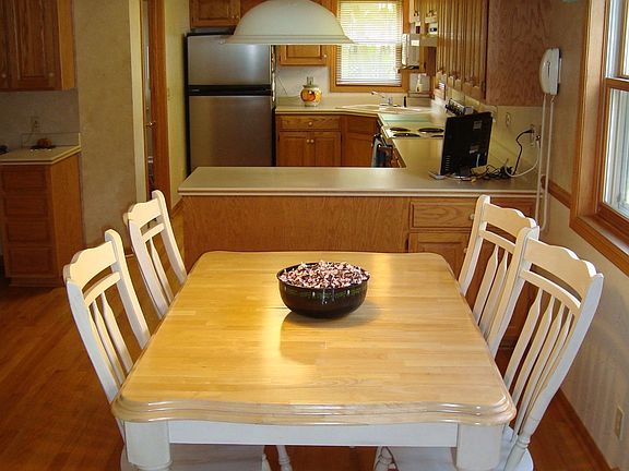 Eat-In Area
