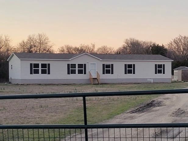 1st image of 1054 Country Ct