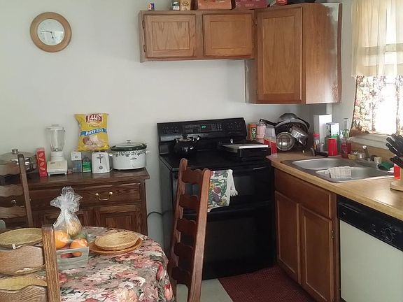 5th image of 3735 N Saint Paul St
