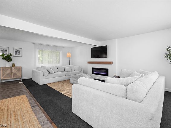 2nd image of 297 Moorewood Ave