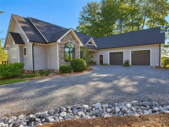 4545 Walnut Ridge Drive, Lenoir, NC 28645