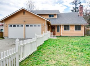 993 SW 3rd Ave, Oak Harbor, WA 98277