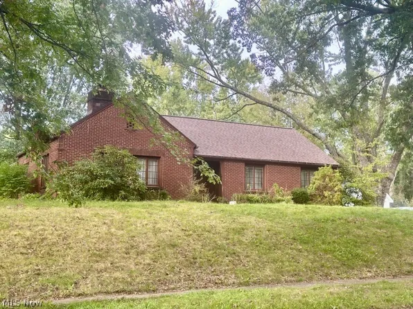 1006 Bennington Ave NE, Massillon, OH 44646