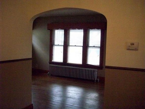 4th image of 88 Gierlach St