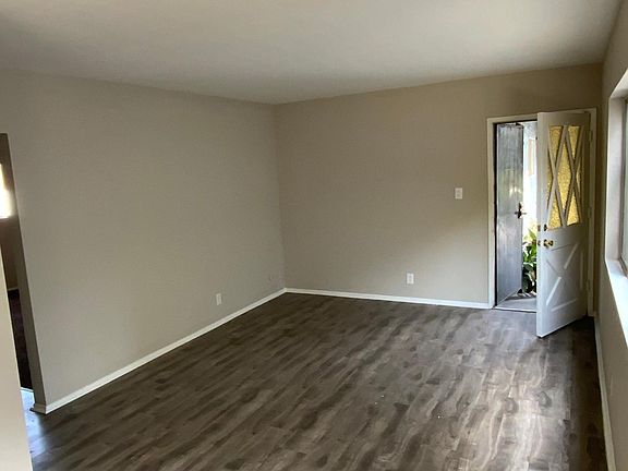3rd image of 4632 E 59th Pl #7