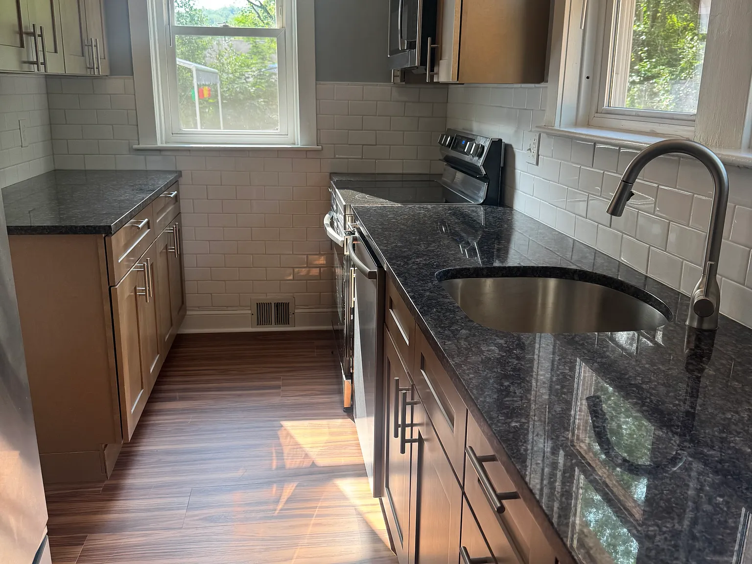 4 bed, 1.5 bath, 1950 sqft, $2,495 — Photo 1