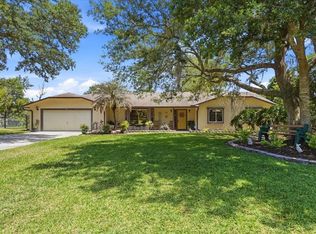 64 Pine Forest Dr, Haines City, FL 33844