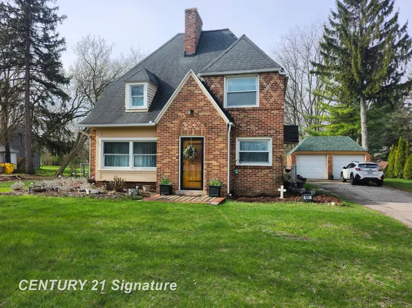 987 W Huron Ave, Vassar, MI 48768