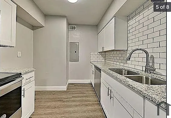 4832 Locke Ave — Photo 3