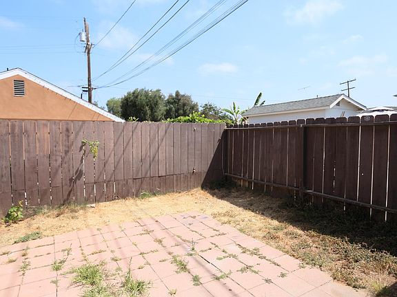 4th image of 2117 F Ave