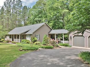 1114 Occoneechee Trl, Halifax, VA 24558