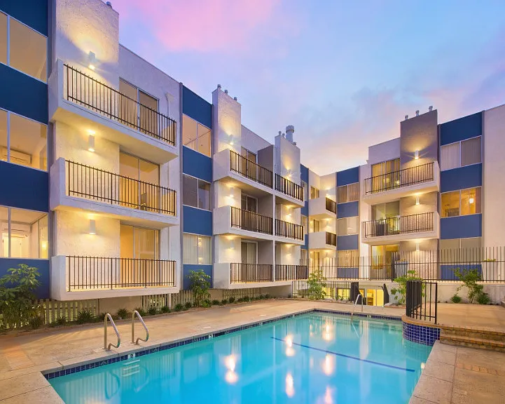 La Fayette Apartments — Photo 2