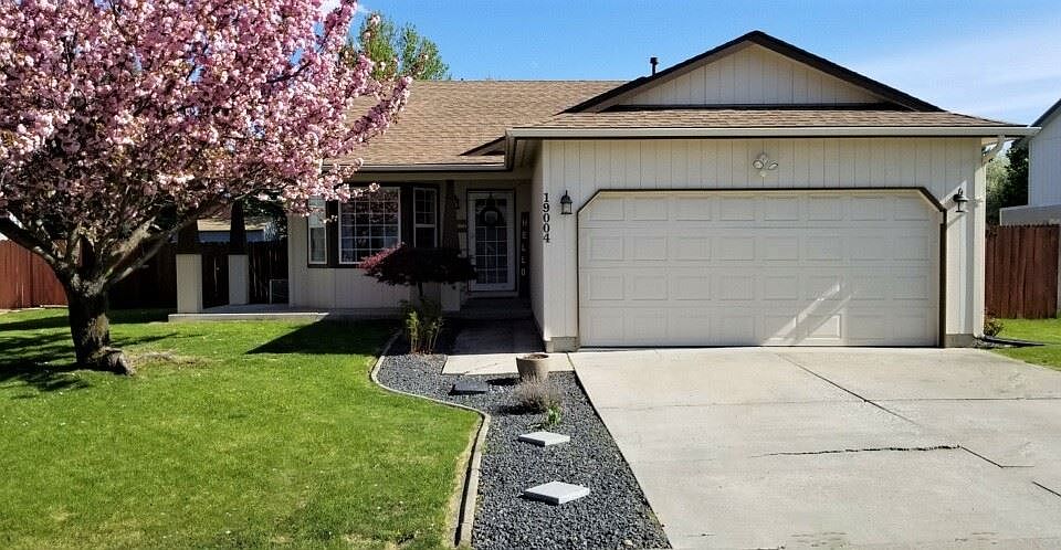 1st image of 19004 E Michielli Ln