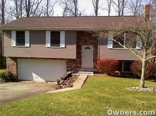 946 3rd St, North Huntingdon, PA 15642