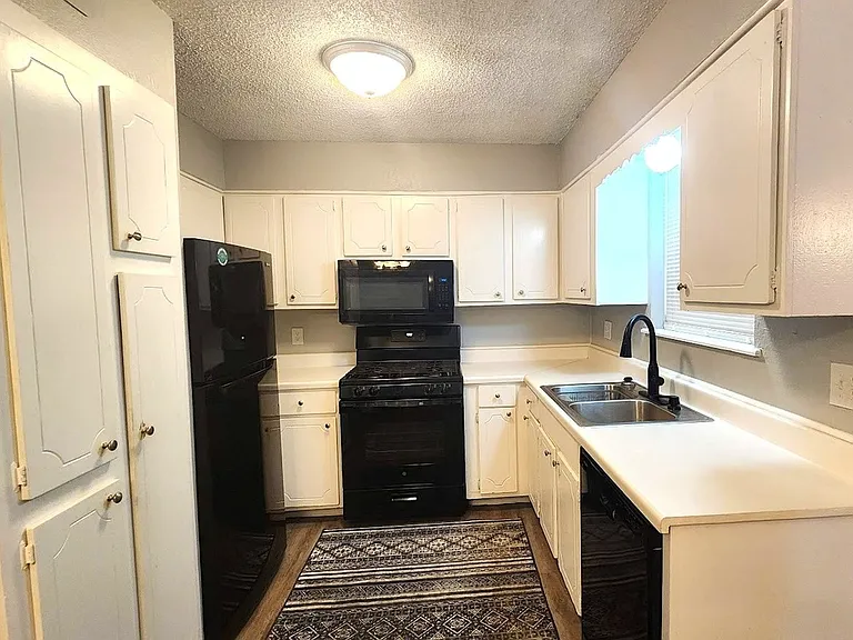 6704 N Meridian Ave #A — Photo 17