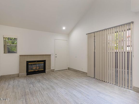 4th image of 216 N Via Colinas