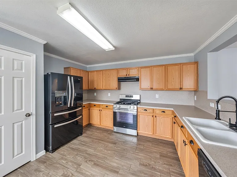 16322 Cole Bridge Ln — Photo 5