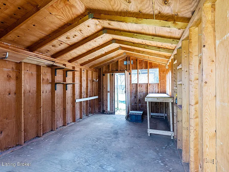1013 Clerkenwell Rd — Photo 45