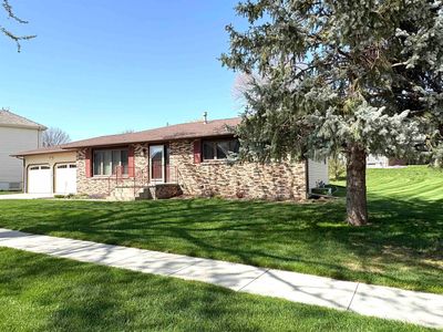 2100 Skyline Dr, Norfolk, NE, 68701