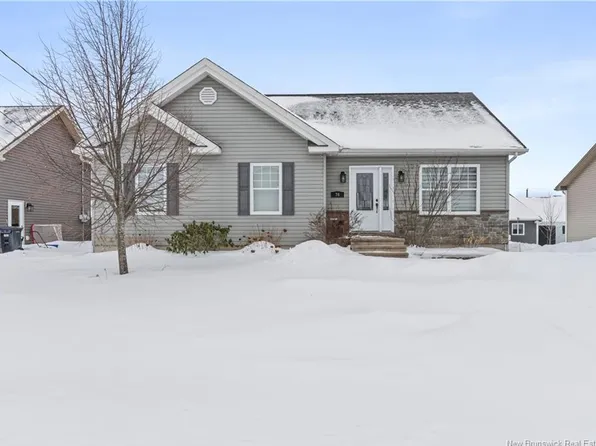 76 Mathias St, Moncton, NB E1A 9H6