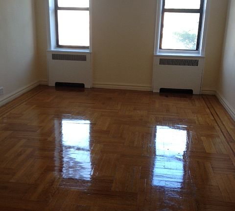 2nd image of 2821 Sedgwick Ave