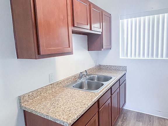 2nd image of 4390 Rosebud Ln