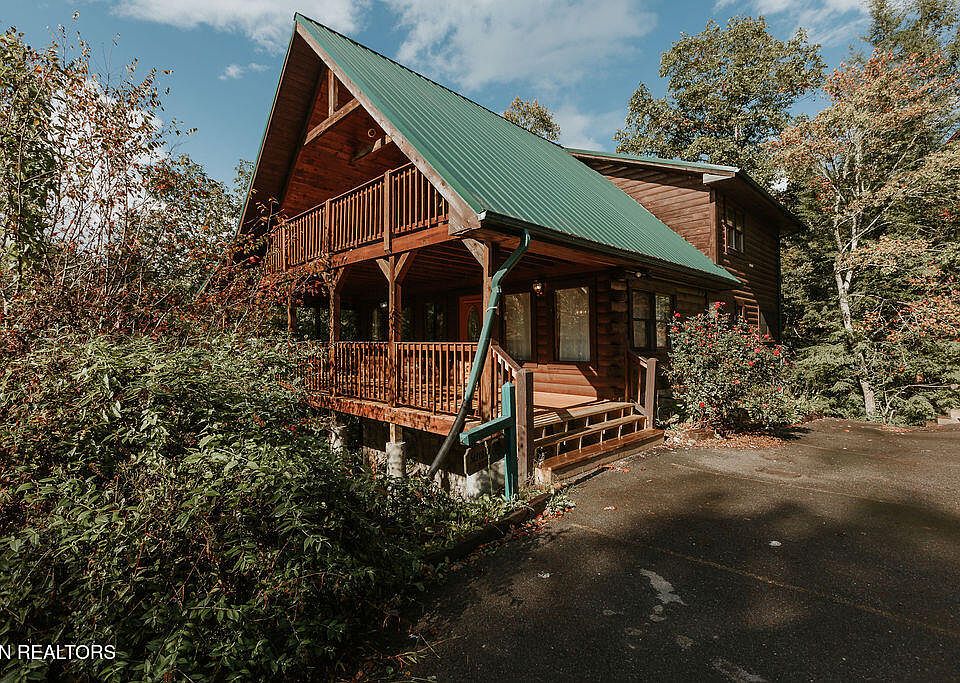 1st image of 322 Brown Wren Way