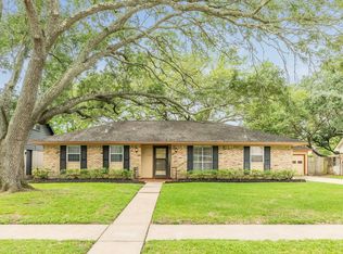 2108 S Memorial Ct, Pasadena, TX 77502