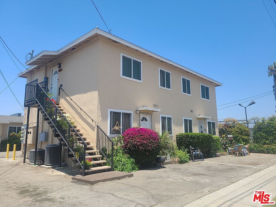 1st image of 10933 Acacia Ave