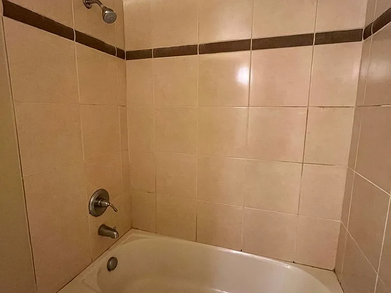 910 Harris Ave #408 — Photo 8