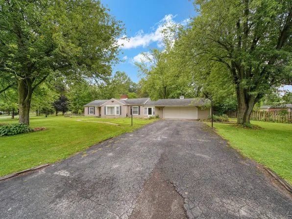 434 W Westwood Dr, Adrian, MI 49221