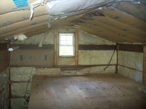 5th image of 10827 Deerfoot Ln