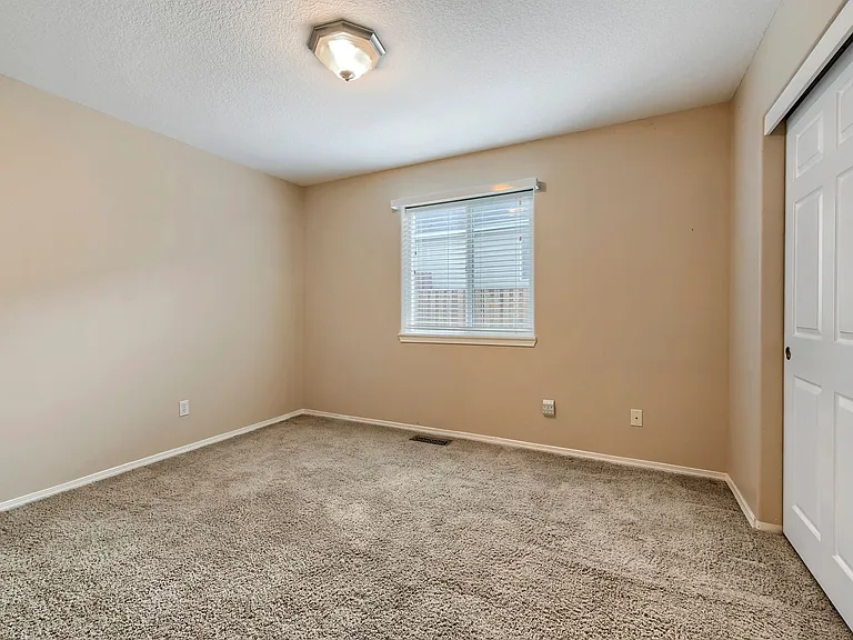 15084 Persimmon Way — Photo 18