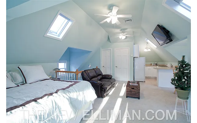 Sold by Douglas Elliman | media 23
