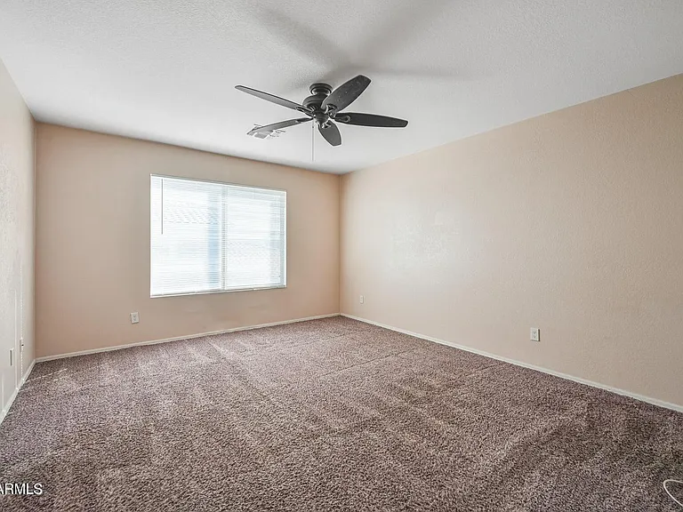2621 E Waterview Ct — Photo 16