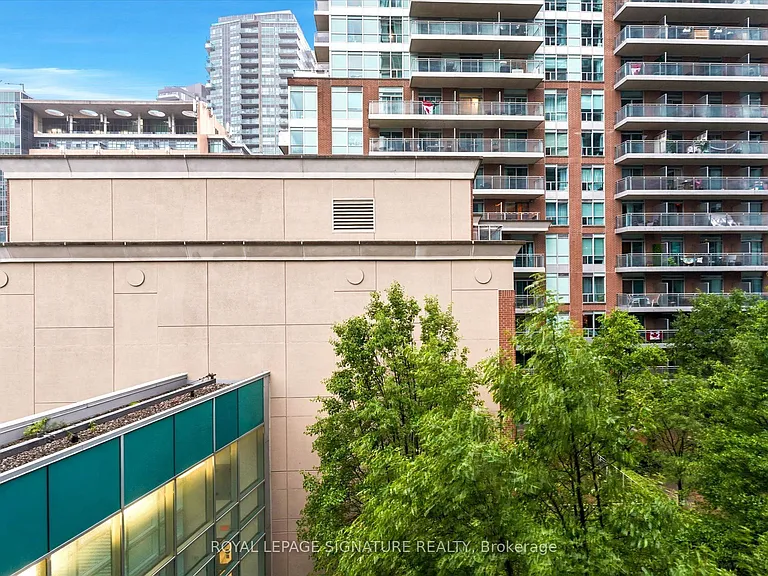 80 Western Battery Rd #420 — Photo 20