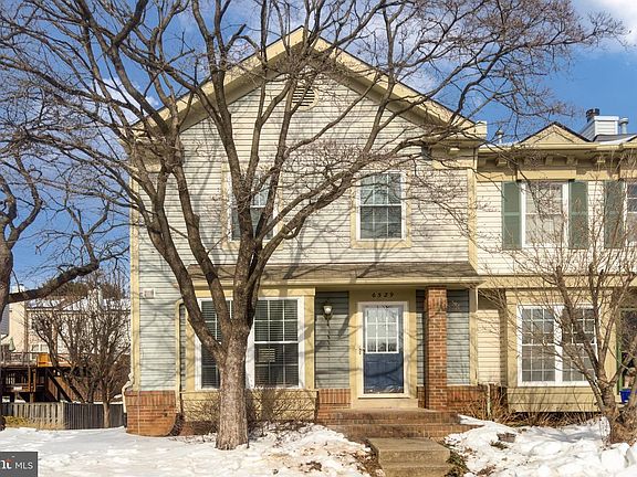 4th image of 6529 Medinah Ln