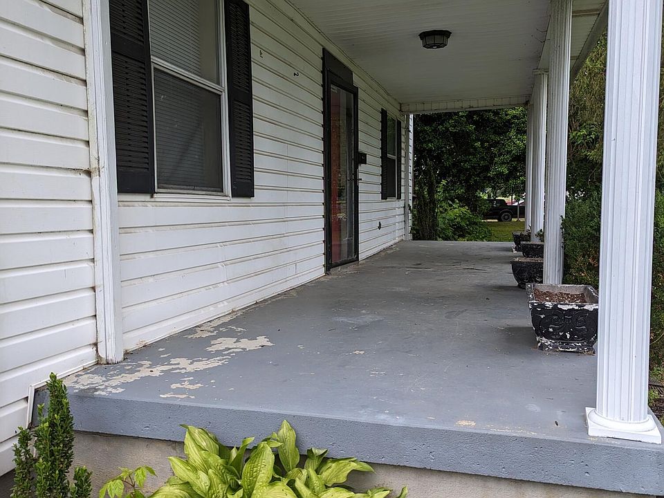 716 Ilchester Ave, Middlesboro, KY 40965 MLS 1229471 Zillow