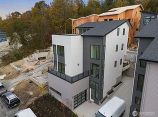 5250 23rd Ave SW, Seattle, WA 98106