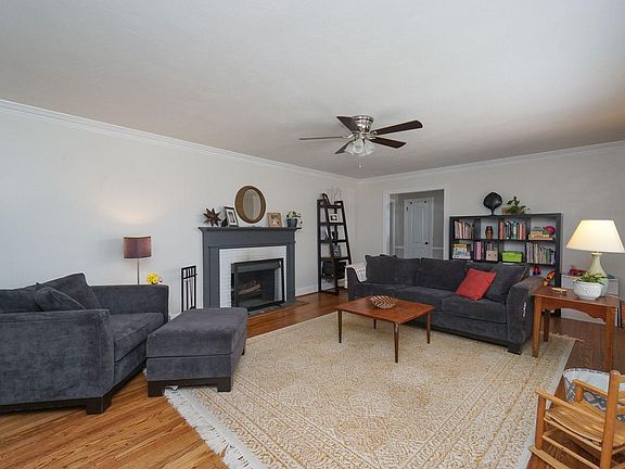 5th image of 8 Indian Springs Dr