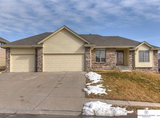 4207 N 161st St, Omaha, NE 68116