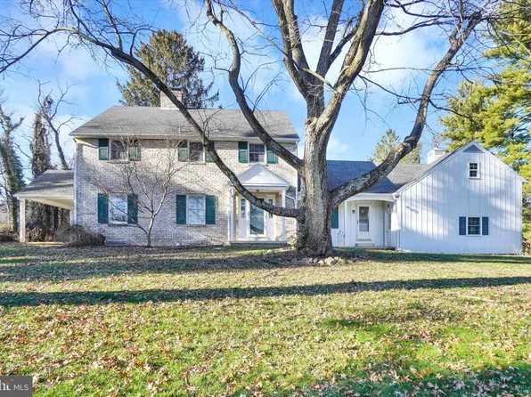 2016 Crescent Rd, York, PA 17403