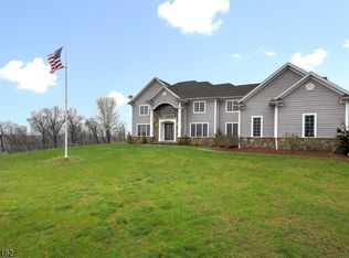 10 Grandview Ln, Wantage, NJ 07461