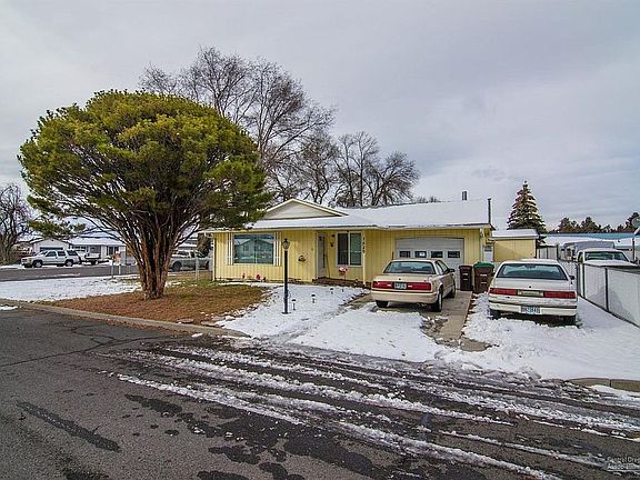 4th image of 1529 NE Clearview Way