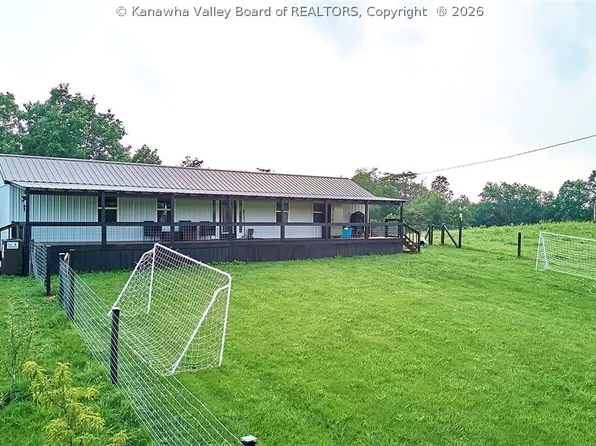 1312 Manilla Ridge Rd, Buffalo, WV 25033
