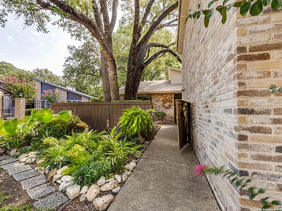 2nd image of 3754 HUNTERS CIR