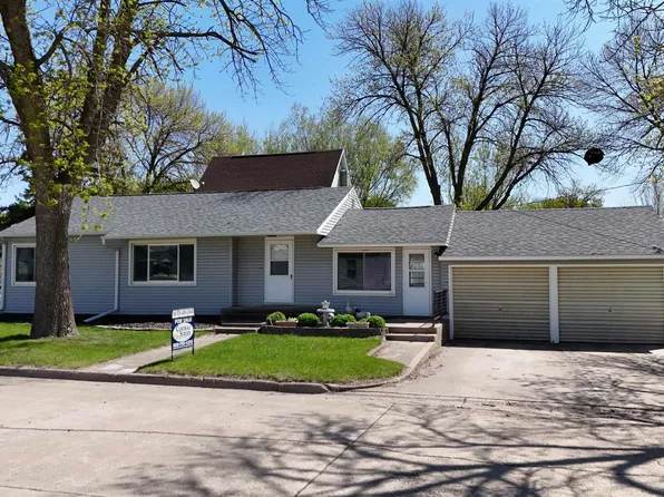 500 7th St, Armstrong, IA 50514
