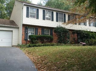 11017 Howland Dr, Reston, VA 20191