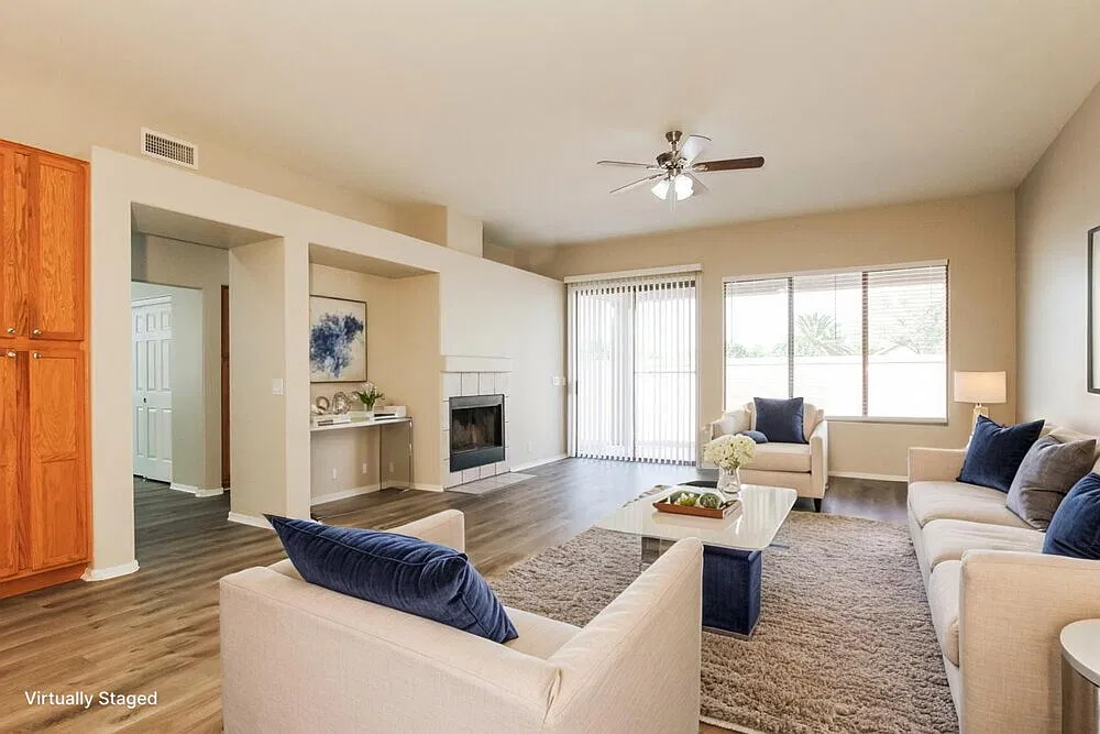 3 bed, 2.0 bath, 2221 sqft, $2,705 — Photo 4