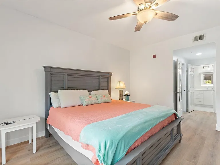 516 Water St #1 — Photo 13